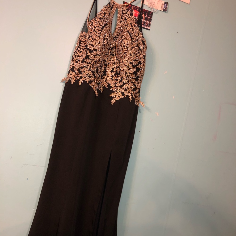 PROM DRESS FOR SALE ‼️‼️‼️ - Picture 4 of 5